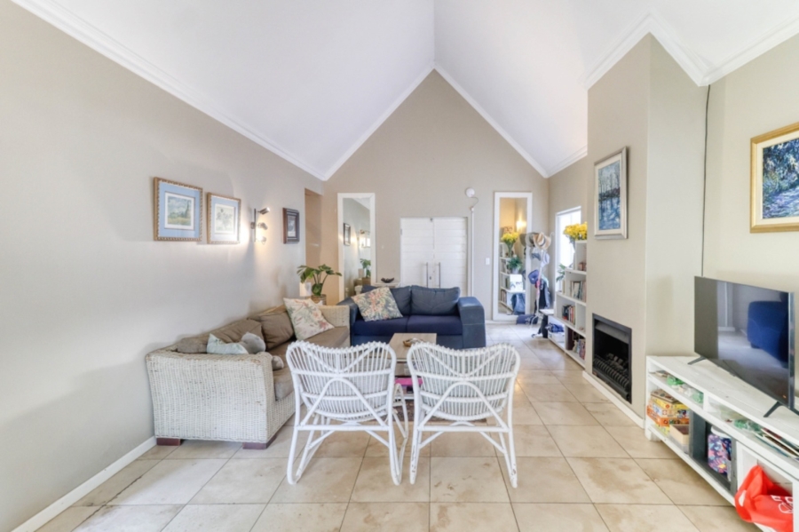 3 Bedroom Property for Sale in Cedar Lakes Gauteng