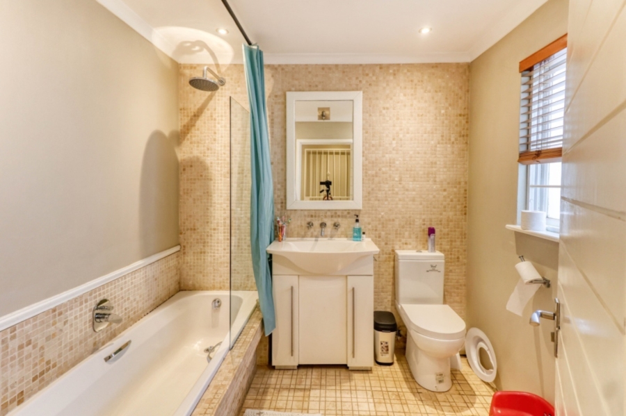 3 Bedroom Property for Sale in Cedar Lakes Gauteng