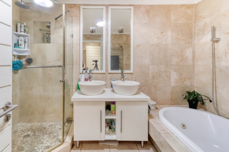 3 Bedroom Property for Sale in Cedar Lakes Gauteng
