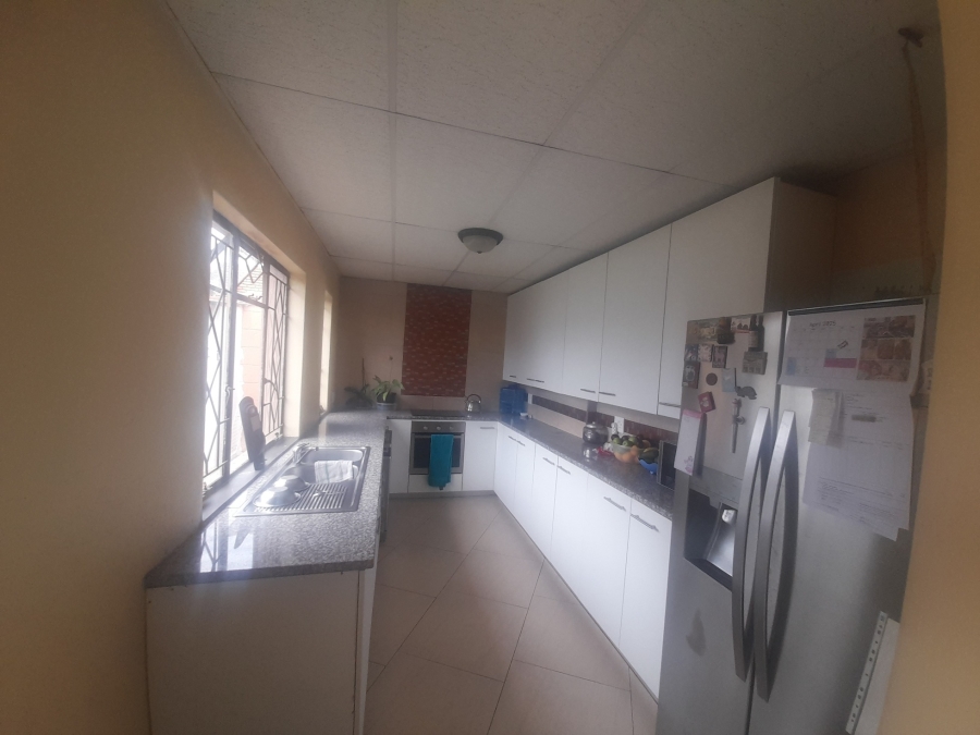 3 Bedroom Property for Sale in The Hill Gauteng