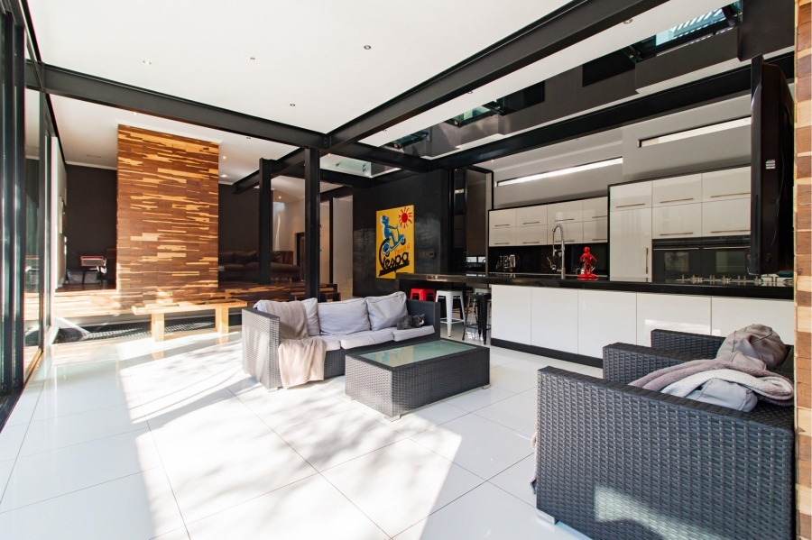 4 Bedroom Property for Sale in Greenstone Hill Gauteng