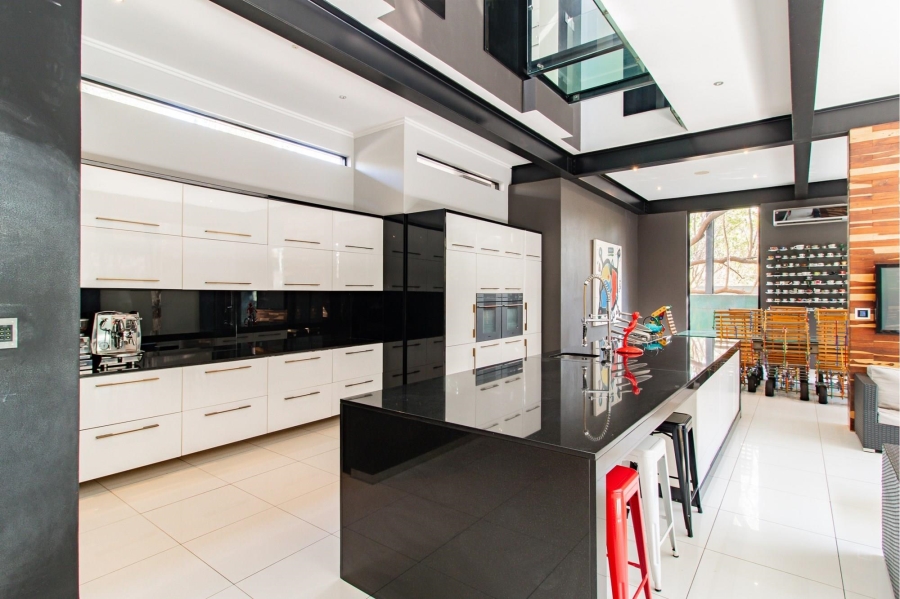 4 Bedroom Property for Sale in Greenstone Hill Gauteng