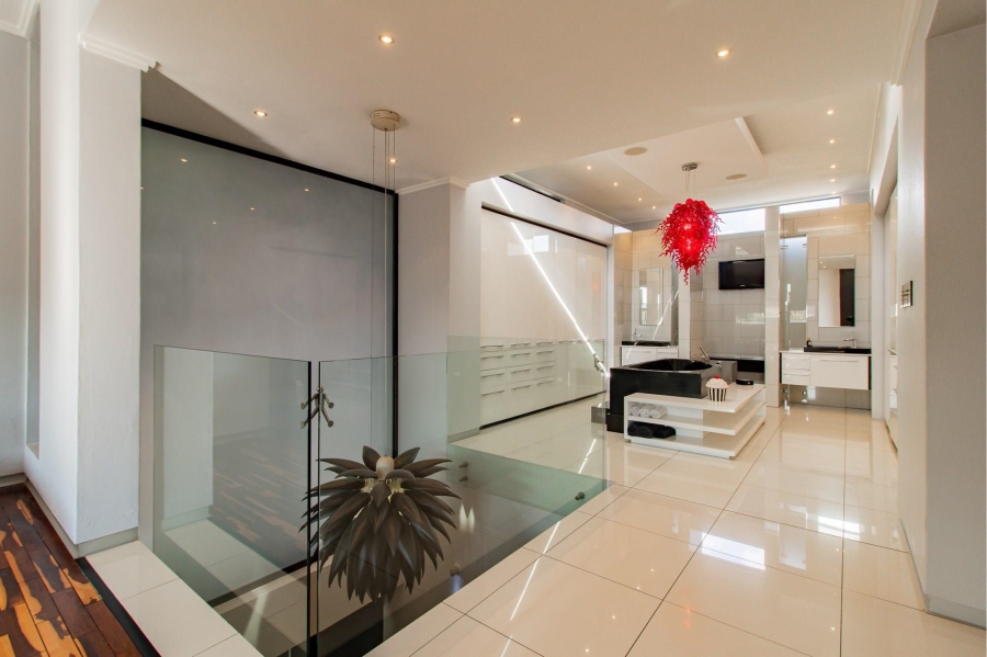 4 Bedroom Property for Sale in Greenstone Hill Gauteng