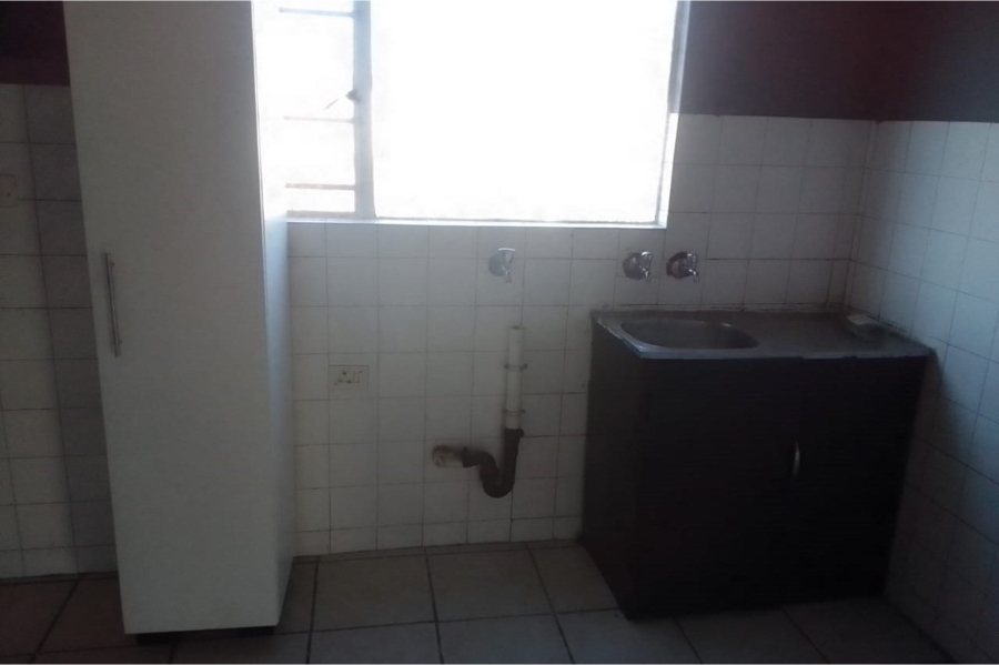 To Let 2 Bedroom Property for Rent in Ravenswood Gauteng