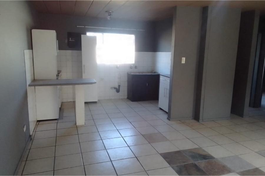 To Let 2 Bedroom Property for Rent in Ravenswood Gauteng