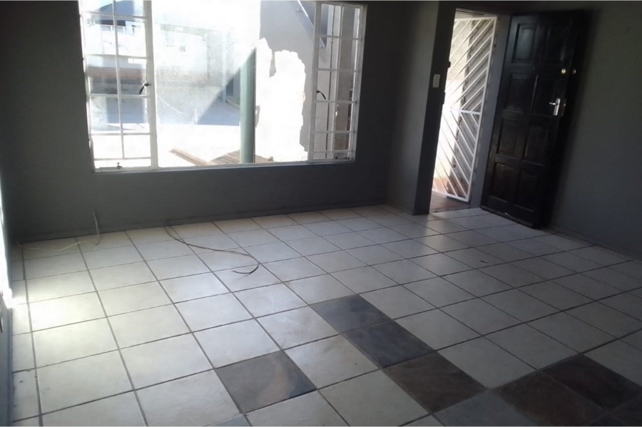To Let 2 Bedroom Property for Rent in Ravenswood Gauteng
