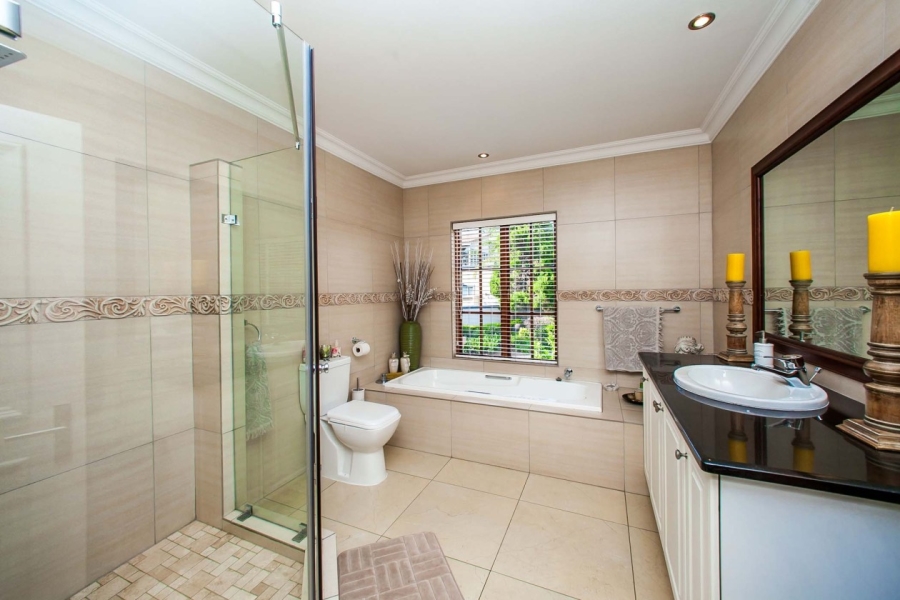4 Bedroom Property for Sale in Dainfern Golf Estate Gauteng