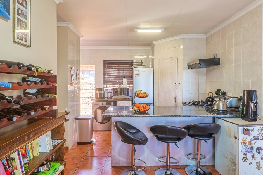3 Bedroom Property for Sale in Amberfield Gauteng