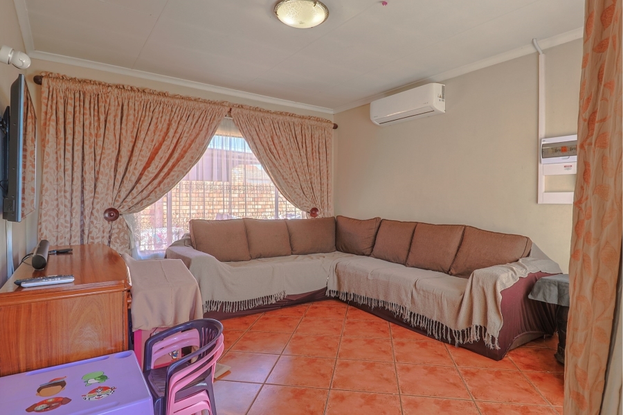 3 Bedroom Property for Sale in Amberfield Gauteng