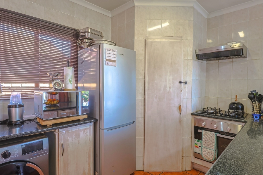 3 Bedroom Property for Sale in Amberfield Gauteng