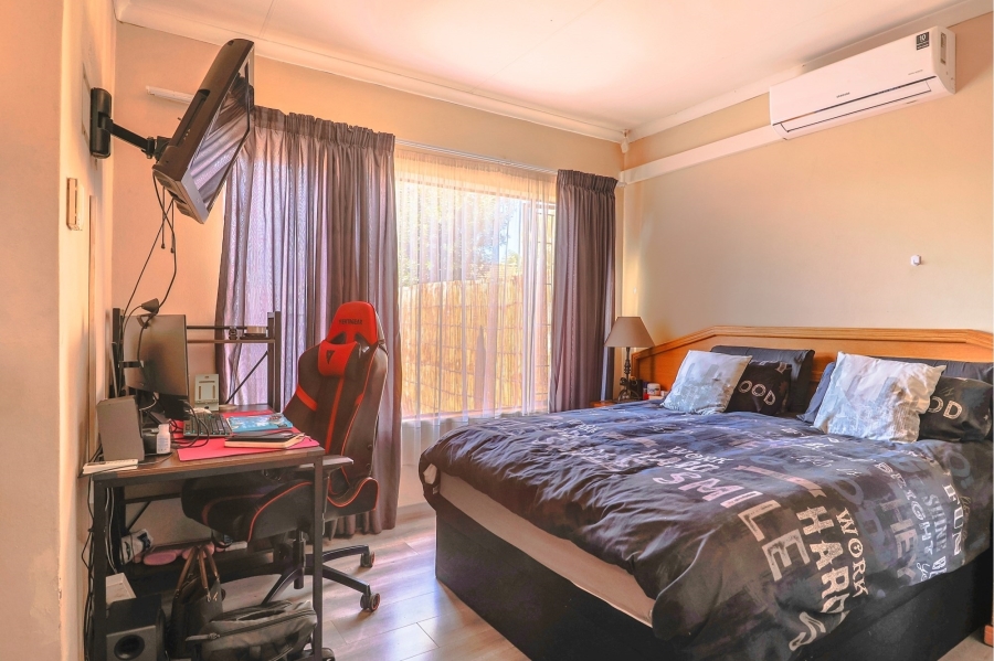 3 Bedroom Property for Sale in Amberfield Gauteng