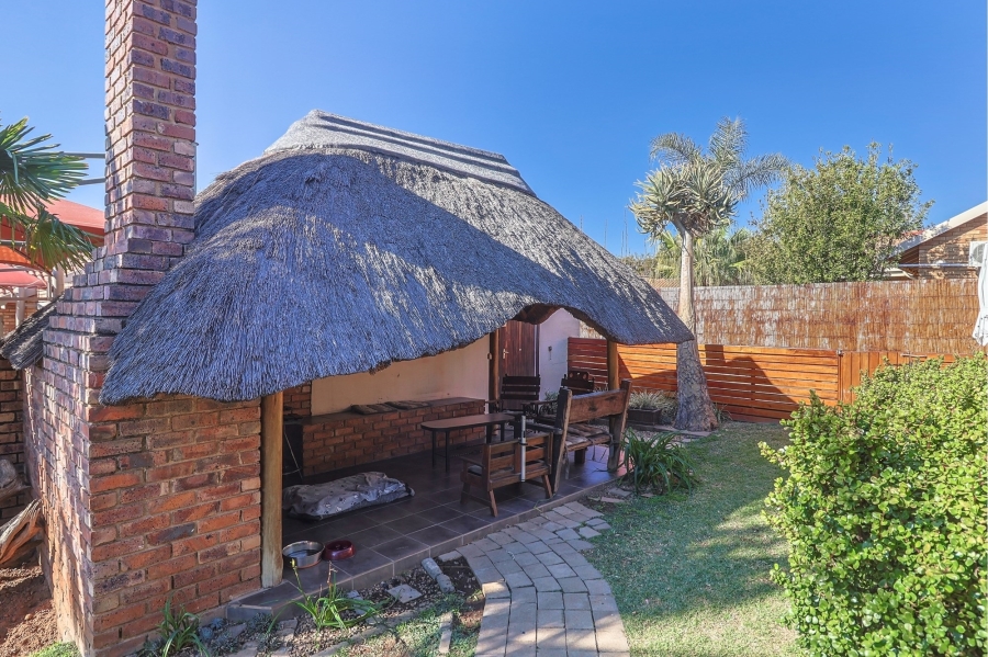 3 Bedroom Property for Sale in Amberfield Gauteng