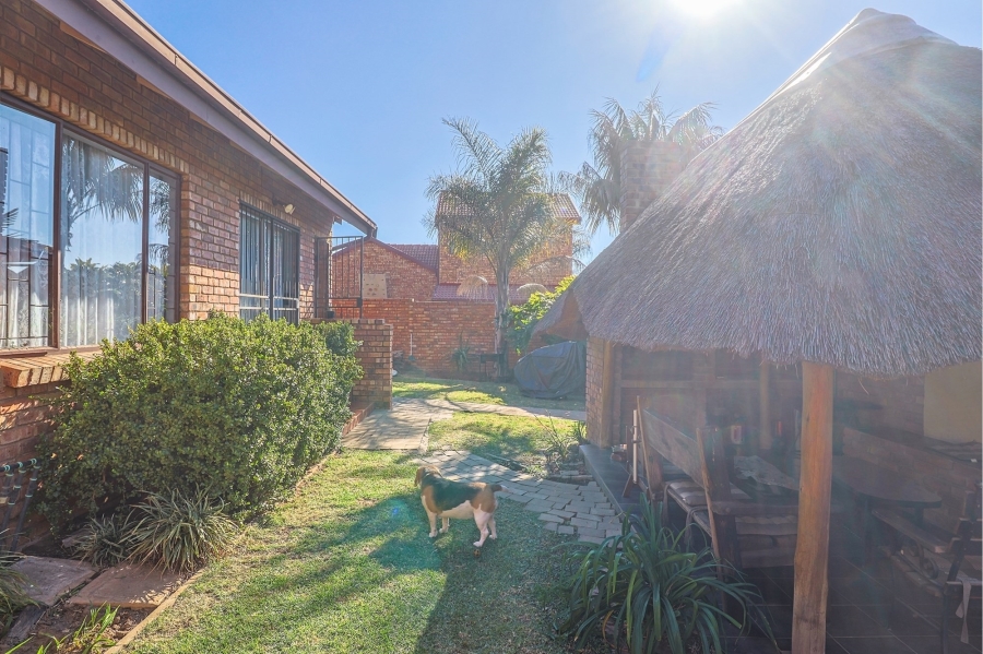 3 Bedroom Property for Sale in Amberfield Gauteng