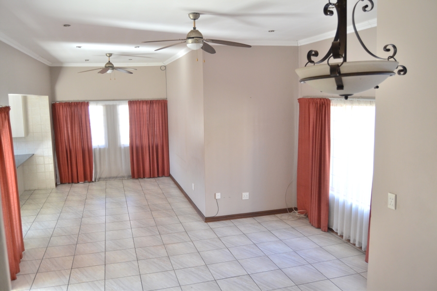 4 Bedroom Property for Sale in Thatchfield Estate Gauteng