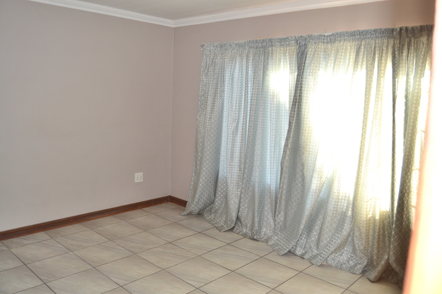4 Bedroom Property for Sale in Thatchfield Estate Gauteng