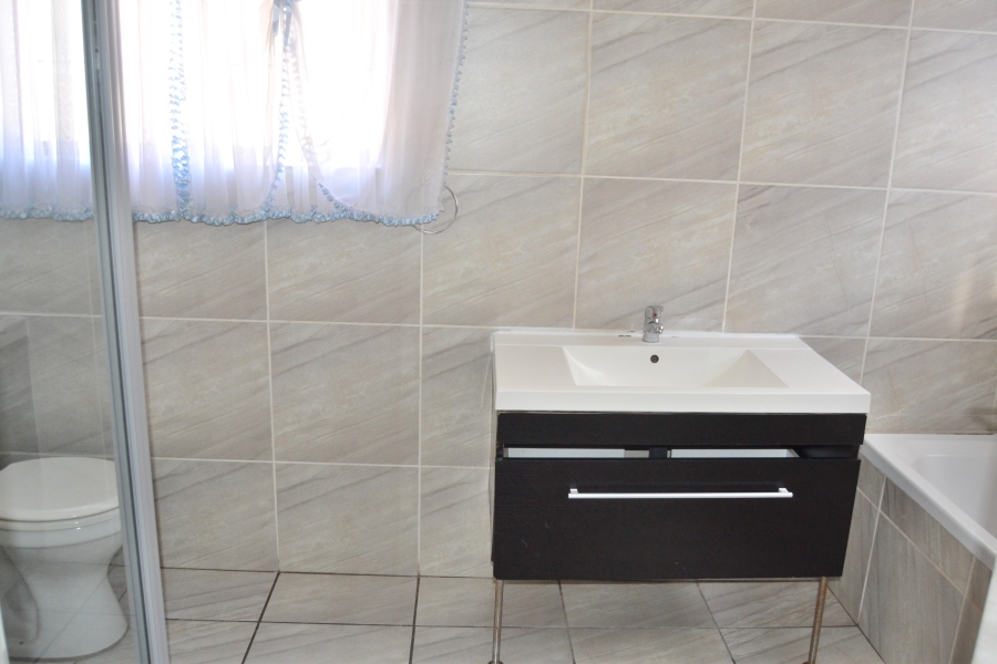 4 Bedroom Property for Sale in Thatchfield Estate Gauteng