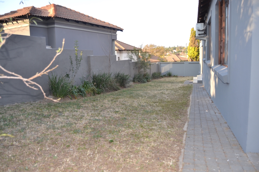 4 Bedroom Property for Sale in Thatchfield Estate Gauteng