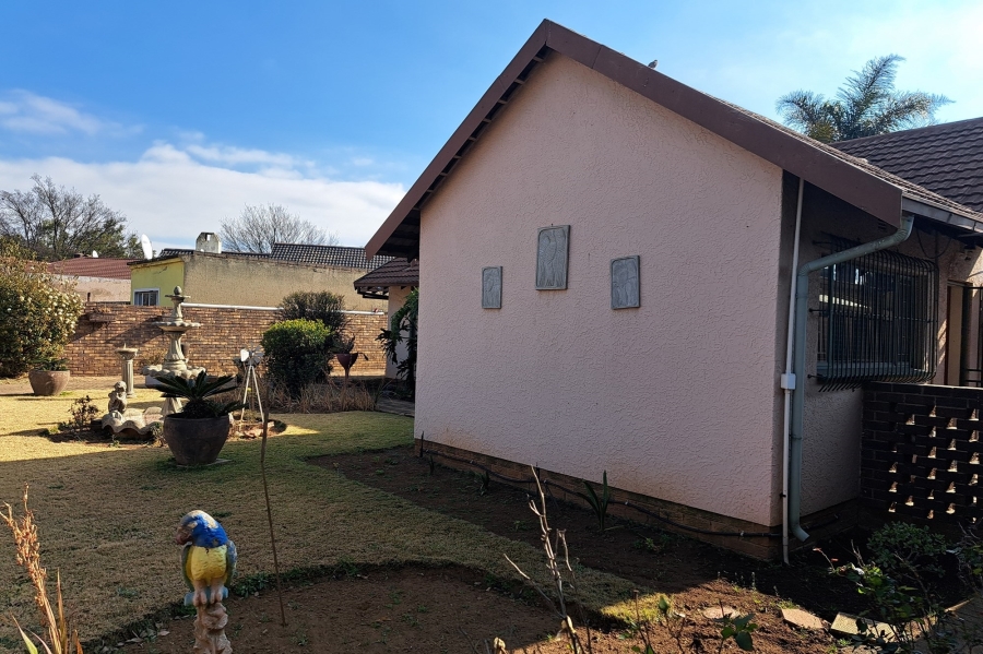 3 Bedroom Property for Sale in Witfield Gauteng