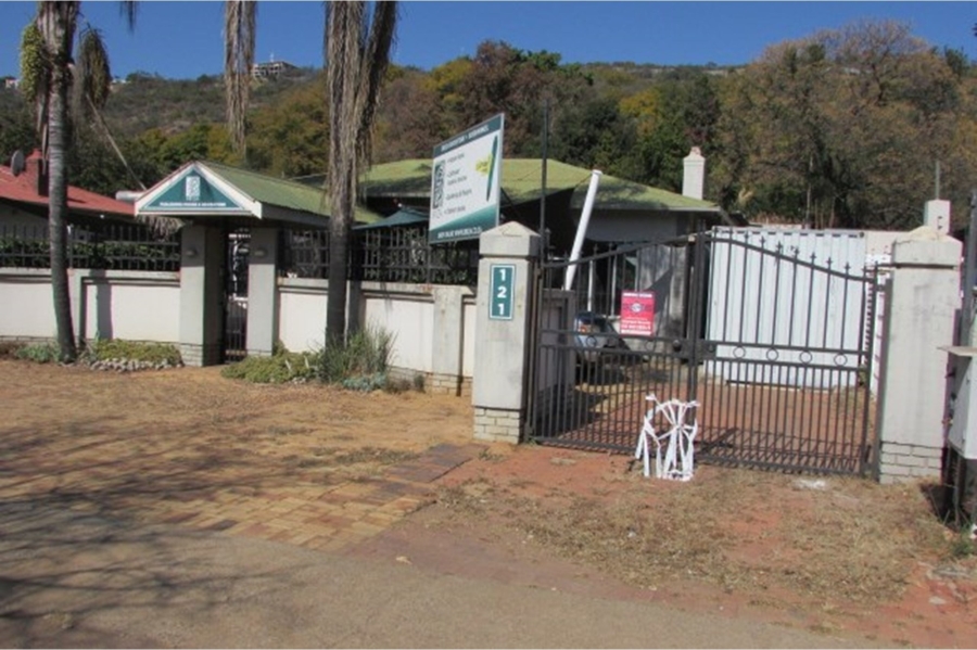 6 Bedroom Property for Sale in Riviera Gauteng