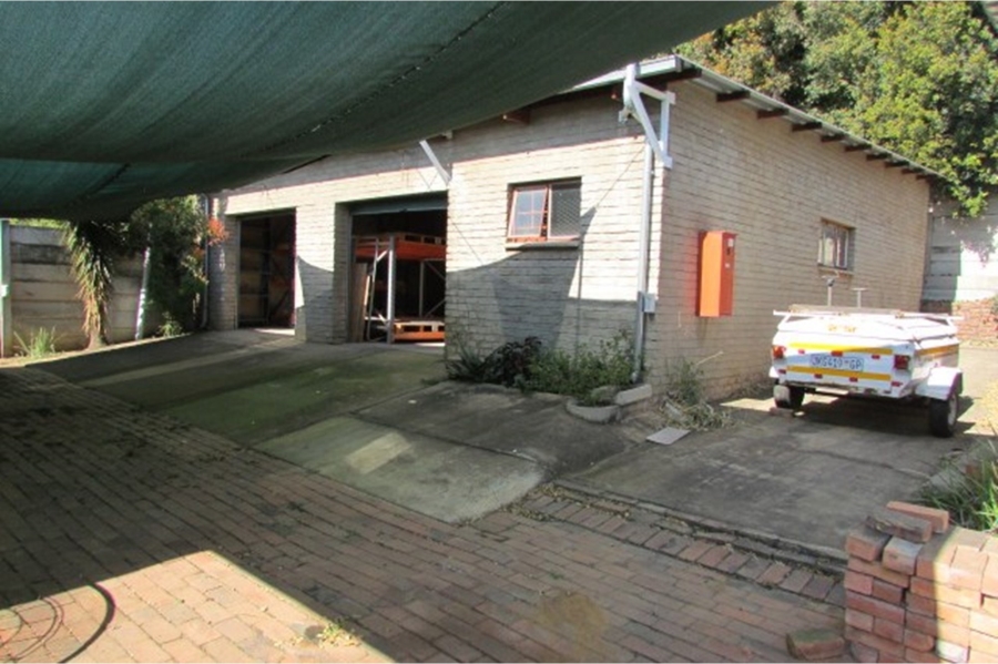 6 Bedroom Property for Sale in Riviera Gauteng