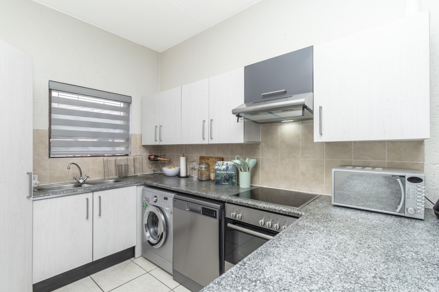 2 Bedroom Property for Sale in Paulshof Gauteng
