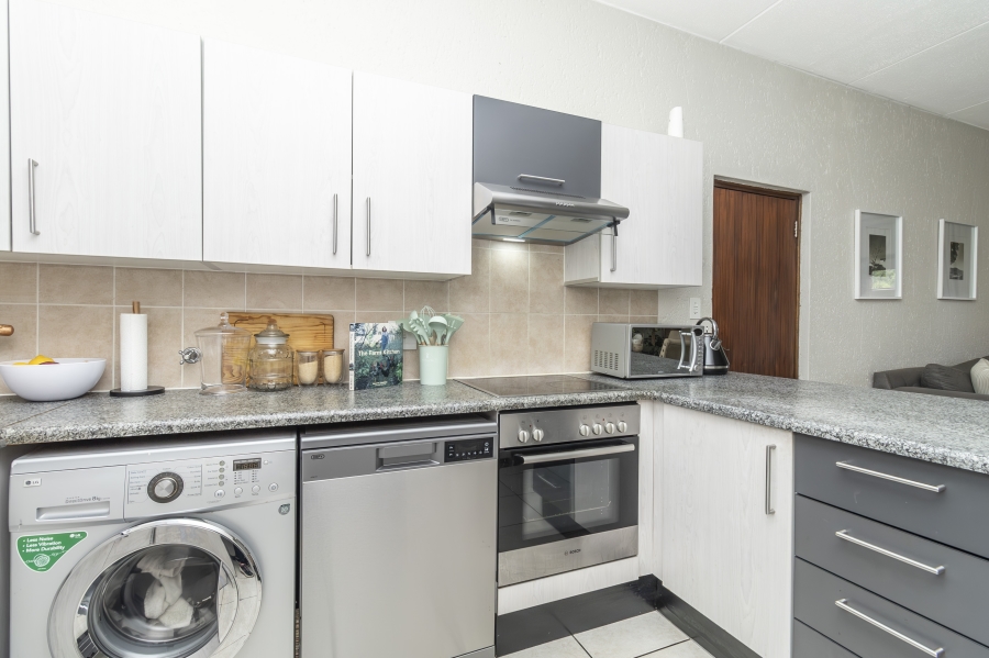 2 Bedroom Property for Sale in Paulshof Gauteng