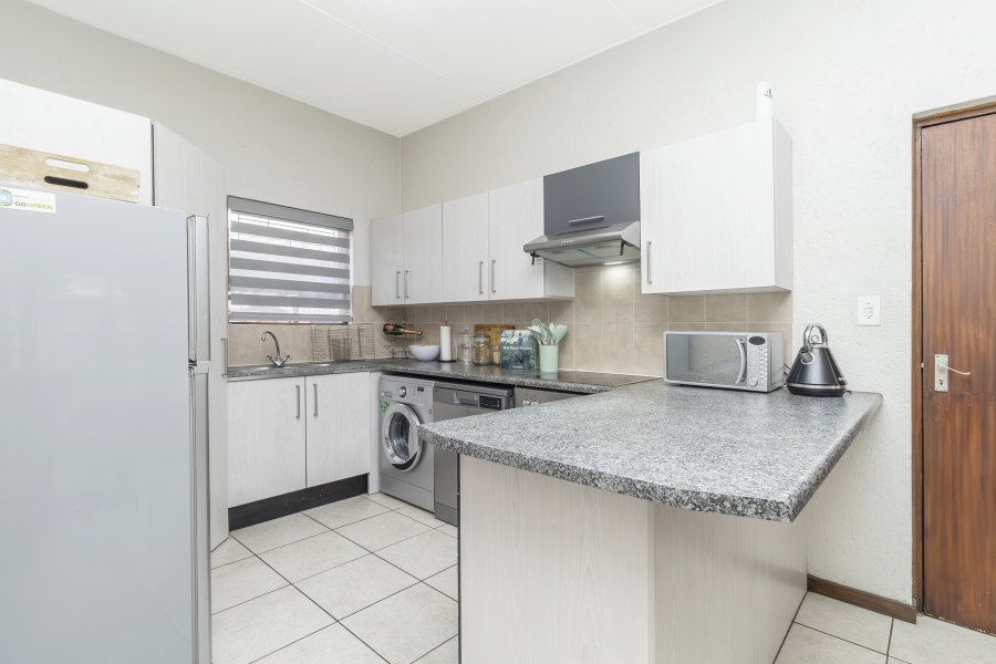 2 Bedroom Property for Sale in Paulshof Gauteng
