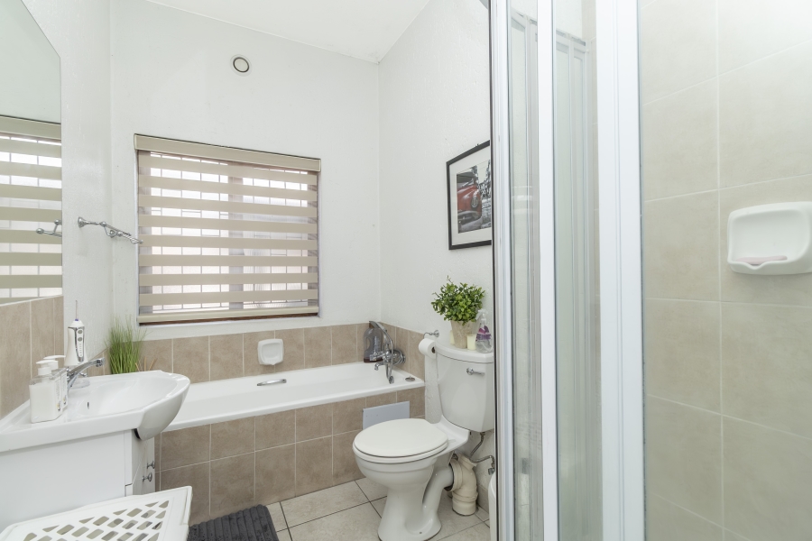2 Bedroom Property for Sale in Paulshof Gauteng