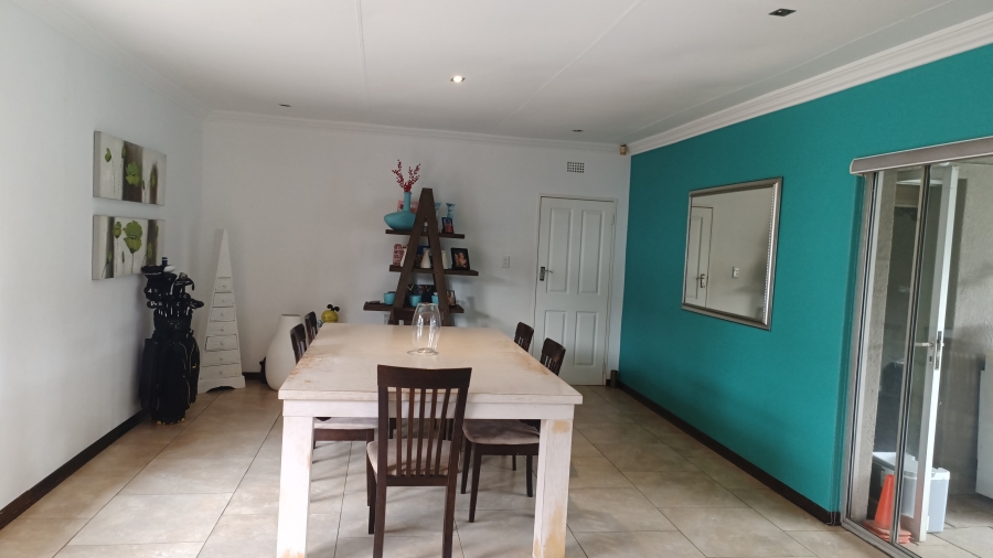 6 Bedroom Property for Sale in Selcourt Gauteng