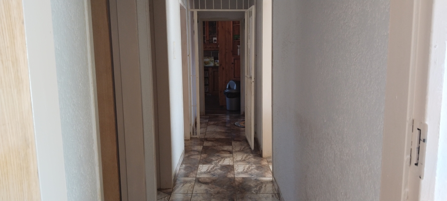 4 Bedroom Property for Sale in Rensburg Gauteng