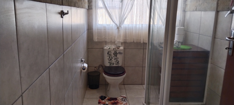 4 Bedroom Property for Sale in Rensburg Gauteng