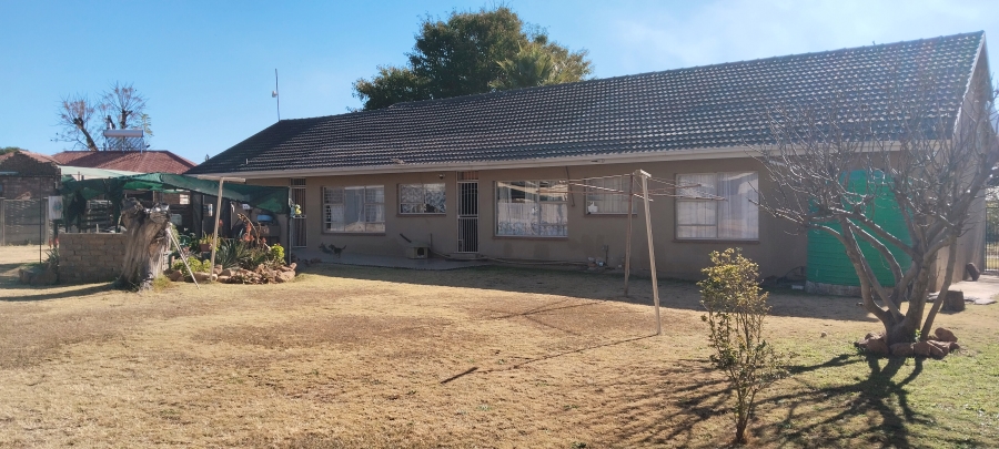 4 Bedroom Property for Sale in Rensburg Gauteng