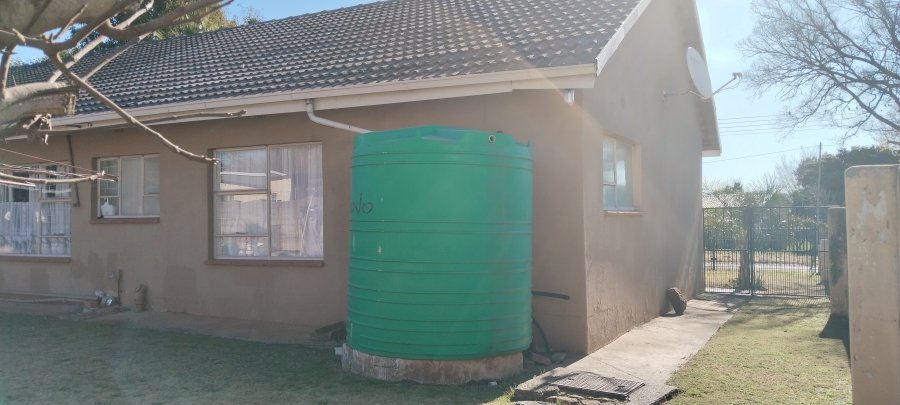 4 Bedroom Property for Sale in Rensburg Gauteng