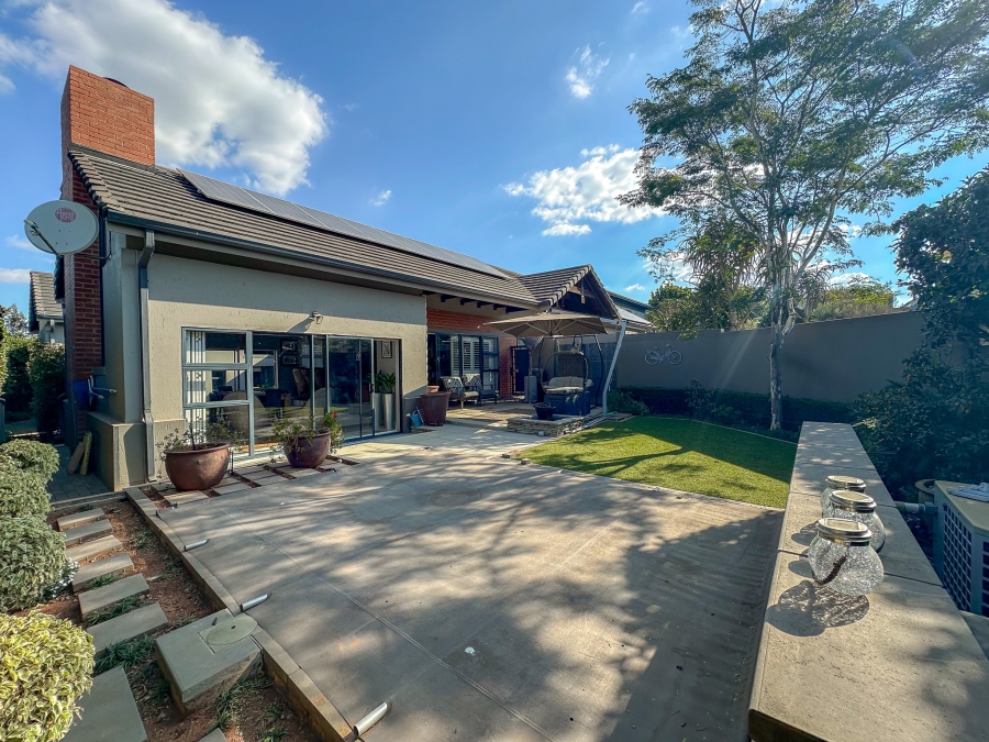 4 Bedroom Property for Sale in Midstream Ridge Gauteng