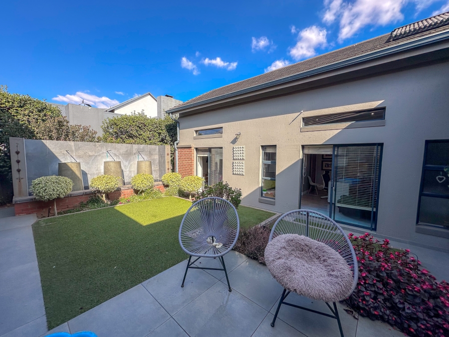 4 Bedroom Property for Sale in Midstream Ridge Gauteng