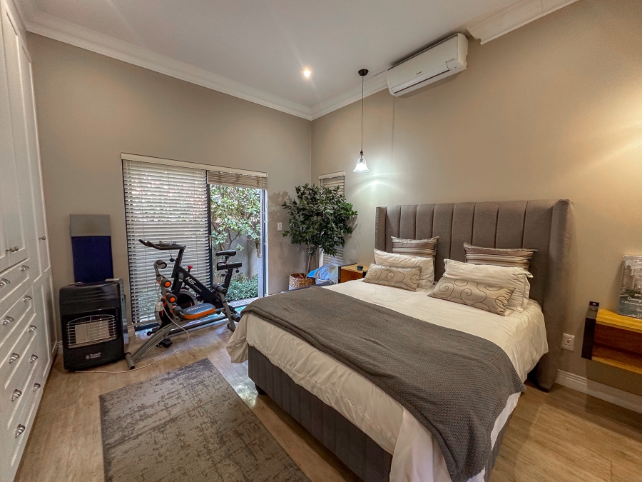 4 Bedroom Property for Sale in Midstream Ridge Gauteng