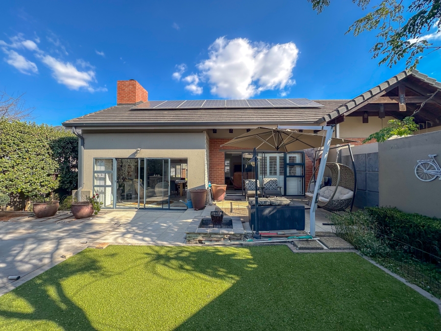 4 Bedroom Property for Sale in Midstream Ridge Gauteng