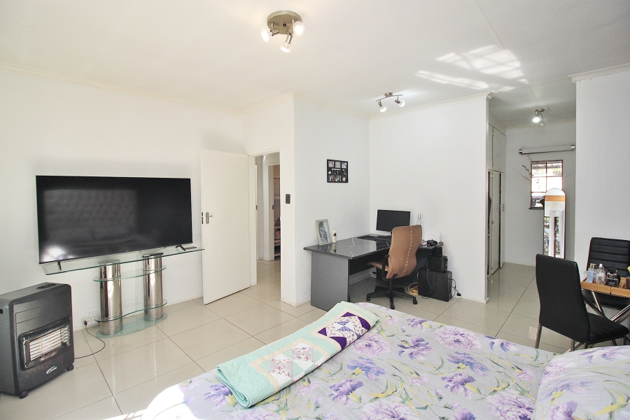 2 Bedroom Property for Sale in Illiondale Gauteng