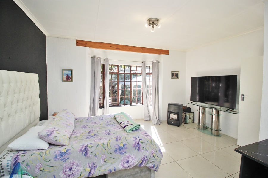 2 Bedroom Property for Sale in Illiondale Gauteng