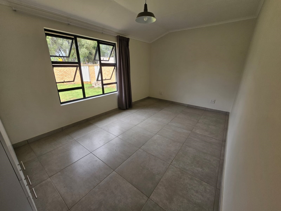 4 Bedroom Property for Sale in Brackenhurst Gauteng