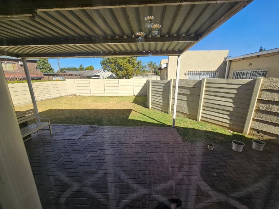 4 Bedroom Property for Sale in Brackendowns Gauteng