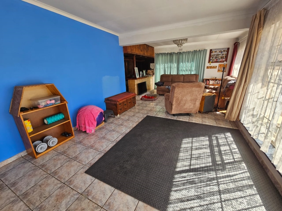 4 Bedroom Property for Sale in Brackendowns Gauteng