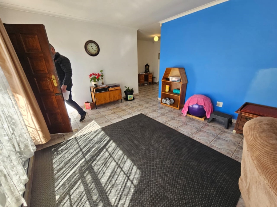 4 Bedroom Property for Sale in Brackendowns Gauteng