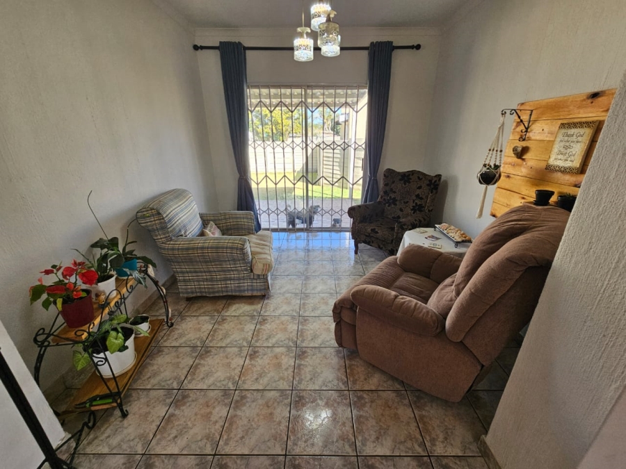 4 Bedroom Property for Sale in Brackendowns Gauteng