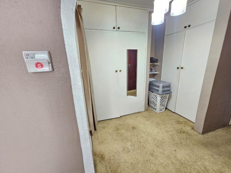 4 Bedroom Property for Sale in Brackendowns Gauteng