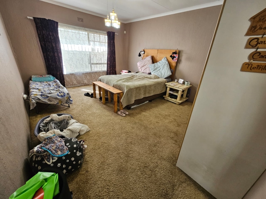 4 Bedroom Property for Sale in Brackendowns Gauteng