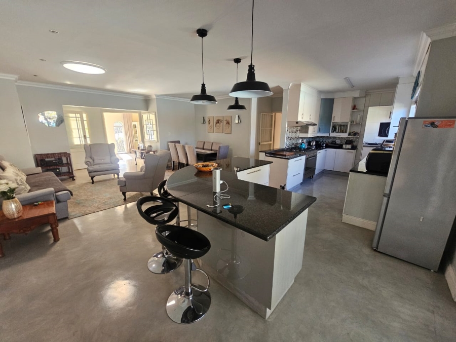 3 Bedroom Property for Sale in Brackendowns Gauteng