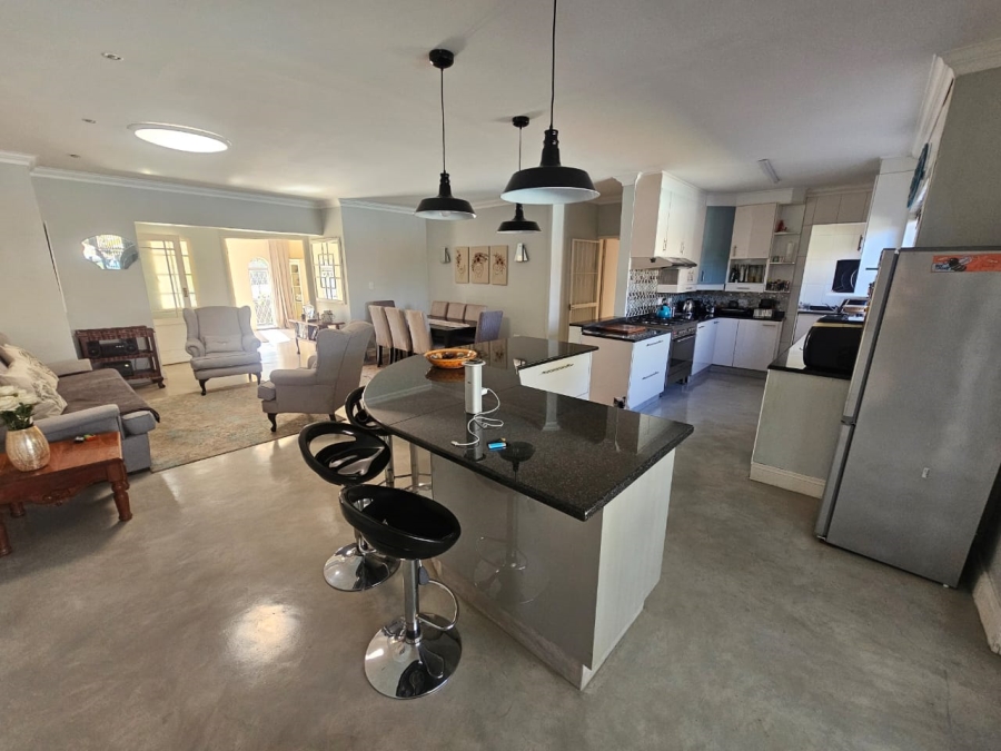 3 Bedroom Property for Sale in Brackendowns Gauteng