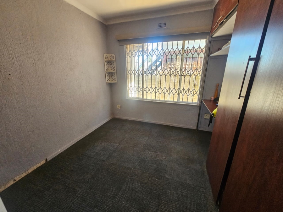 3 Bedroom Property for Sale in Brackendowns Gauteng