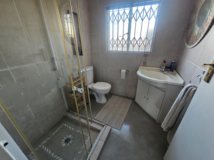 3 Bedroom Property for Sale in Brackendowns Gauteng